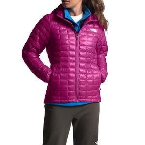NWT The North Face Women’s Magenta ThermoBall Eco Jacket